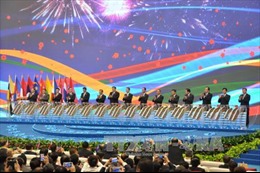 Thủ tướng dự khai trương gian hàng doanh nghiệp Việt tại CAEXPO 2016
